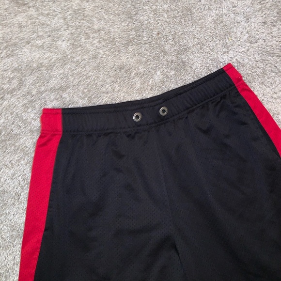 Aeropostale Black & Red athletic shorts size L - Picture 4 of 6